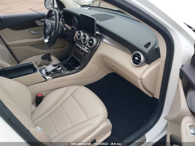 2016 MERCEDES-BENZ GLC 300 WDC0G4KB4GF017208 Photo 4