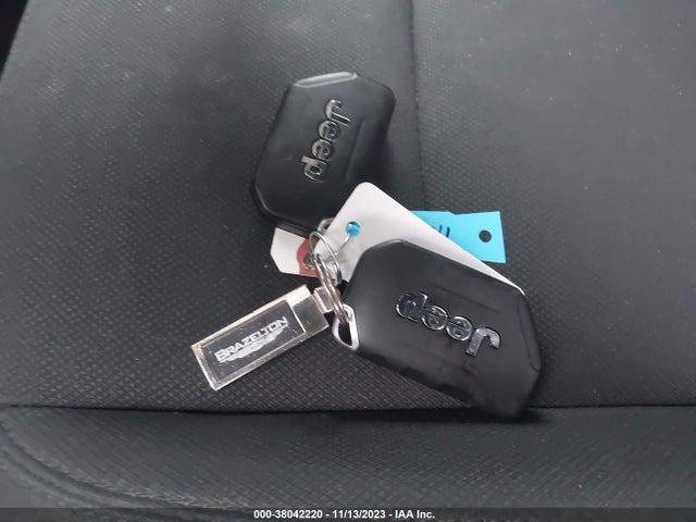 1C4HJXDN7MW585581 Jeep Wrangler Unlimited Sport Altitude 4x4
