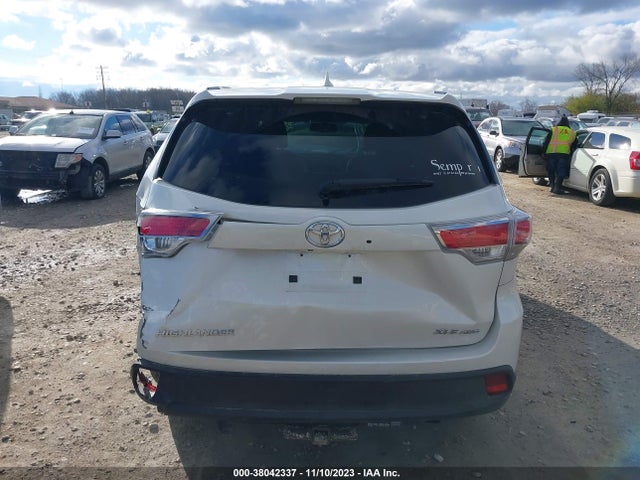 Toyota Highlander Xle V6 2016 5TDJKRFH7GS307642 Image 16