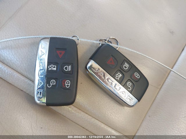 2013 JAGUAR XF SAJWA0ES4DPS66721 Photo 10