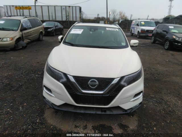 JN1BJ1CW1NW483677 Nissan Rogue Sport Sl Awd Xtronic Cvt