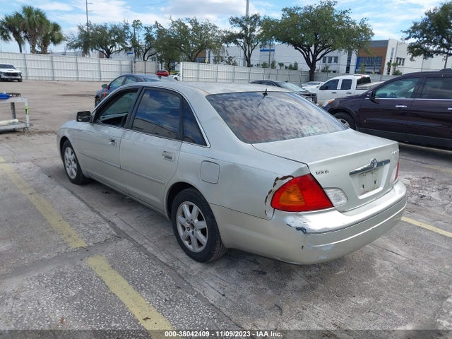 2000 TOYOTA AVALON XLS VIN: 4T1BF28B8YU016830
