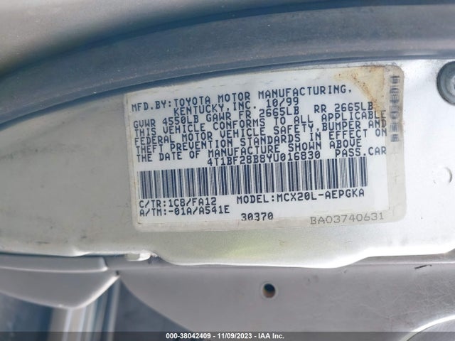 2000 TOYOTA AVALON XLS VIN: 4T1BF28B8YU016830