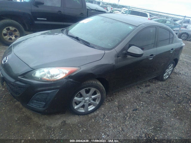 38042439 :رقم المزاد ، JM1BL1VF8B1470728 vin ، 2011 Mazda Mazda3 I Touring مزاد بيع