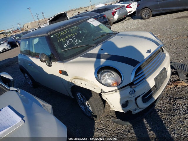 2013 MINI COOPER HARDTOP WMWSU3C56DT683569