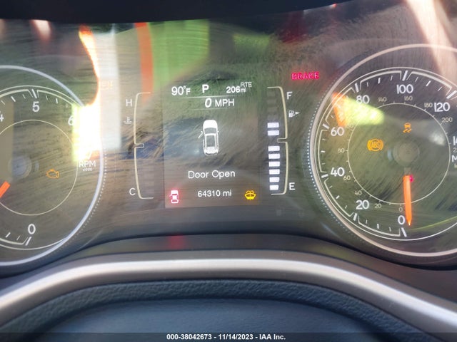 2018 JEEP CHEROKEE LATITUDE FWD VIN: 1C4PJLCB5JD565591