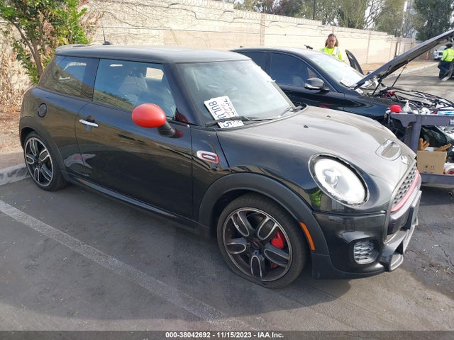 2016 MINI HARDTOP WMWXM9C58GT996961 Photo 0