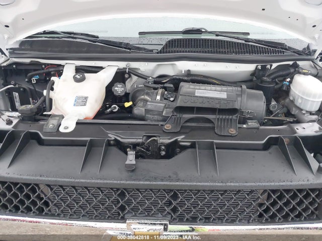 Chevrolet EXPRESS CARGO VAN 2019 1GCWGAFG7K1184947 Image 10