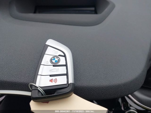 2022 BMW 5 SERIES WBA13AG0XNCK21471 Photo 10