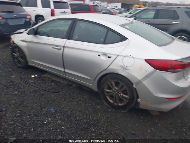 2018 HYUNDAI ELANTRA SEL VIN: 5NPD84LF2JH225963