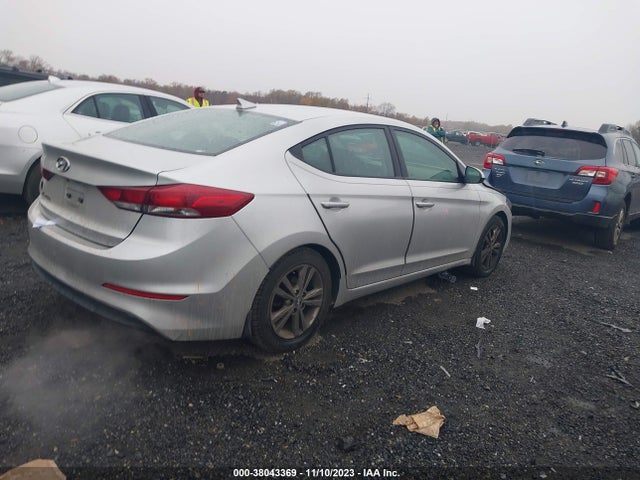 2018 HYUNDAI ELANTRA SEL VIN: 5NPD84LF2JH225963