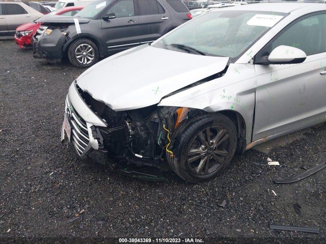 2018 HYUNDAI ELANTRA SEL VIN: 5NPD84LF2JH225963