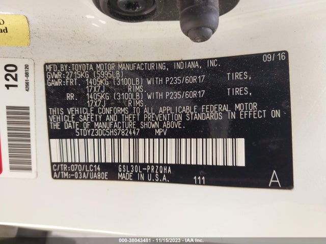 2017 TOYOTA SIENNA XLE 8 PASSENGER VIN: 5TDYZ3DC5HS782447