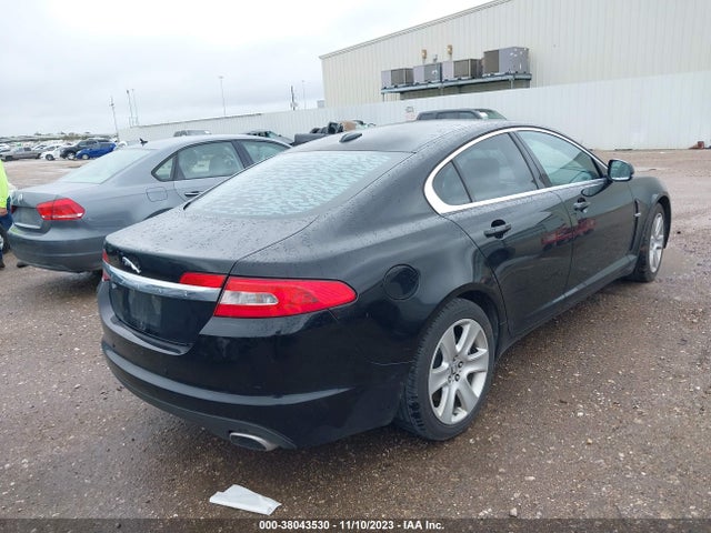 2010 JAGUAR XF SAJWA0FA9AHR56119 Photo 3