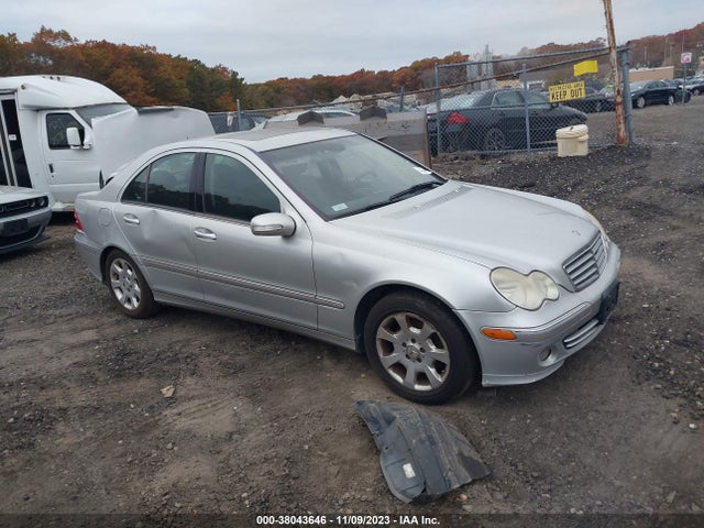 2005 MERCEDES-BENZ C 240 LUXURY 4MATIC VIN: WDBRF81J65F647792