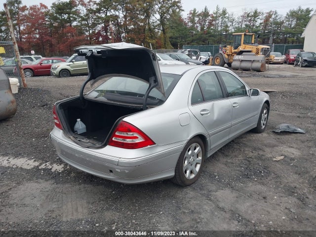 2005 MERCEDES-BENZ C 240 LUXURY 4MATIC VIN: WDBRF81J65F647792