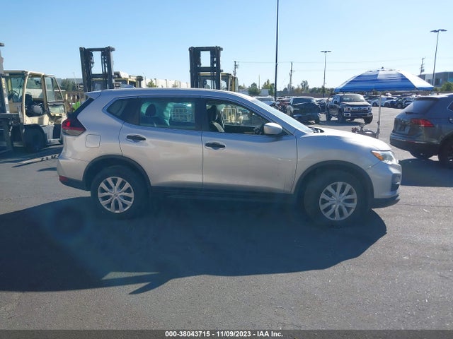 2019 NISSAN ROGUE S VIN: 5N1AT2MV2KC724931