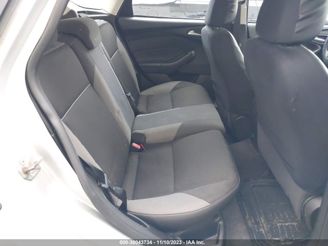 2014 FORD FOCUS SE VIN: 1FADP3K22EL322549