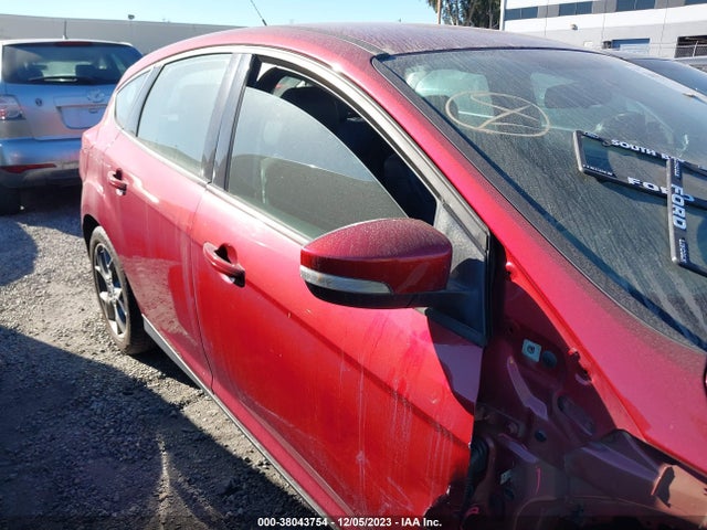 2014 FORD FOCUS SE VIN: 1FADP3K29EL461366