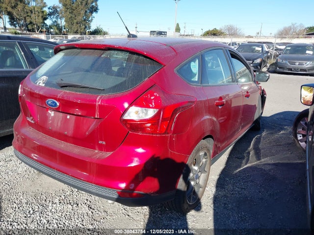 2014 FORD FOCUS SE VIN: 1FADP3K29EL461366