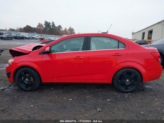 Chevrolet Sonic Lt Auto 2015 1G1JC5SH1F4218017 Image 14