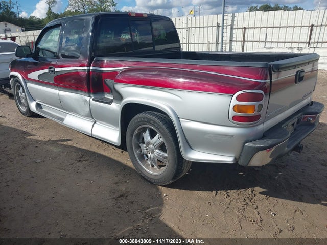 2000 CHEVROLET SILVERADO 1500 LS VIN: 2GCEC19T0Y1231951
