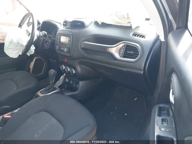 ZACCJBBB8HPF11773 Jeep Renegade Latitude 4x4