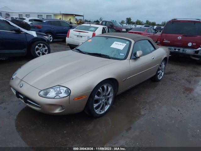 1998 JAGUAR XK8 SAJGX2240WC027617 Photo 1