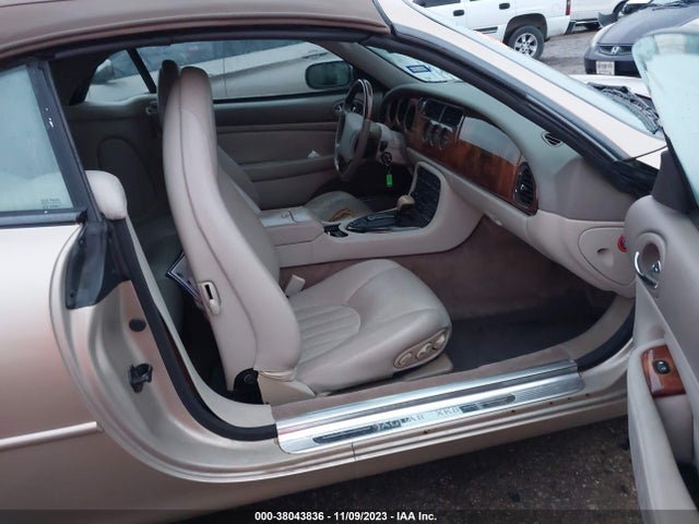 1998 JAGUAR XK8 SAJGX2240WC027617 Photo 4
