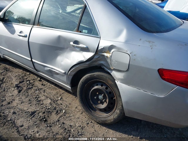 2005 HONDA ACCORD SDN EX-L VIN: 1HGCM55855A082579