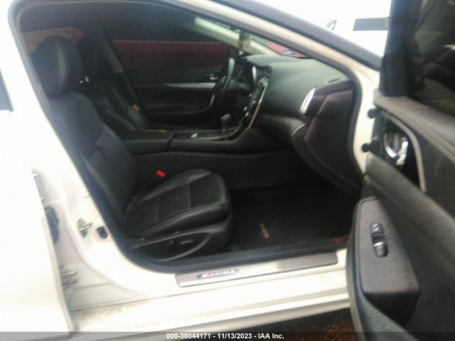 1N4AA6AP5HC384535 Nissan Maxima 3.5 Sv