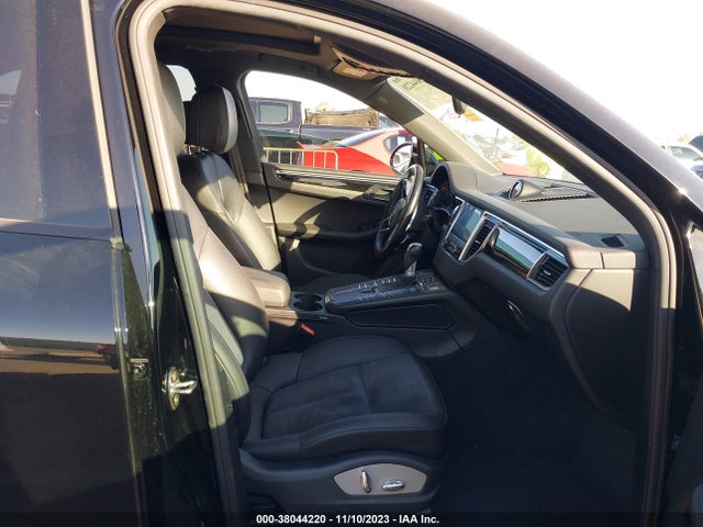 2018 PORSCHE MACAN WP1AA2A59JLB05206 Photo 4