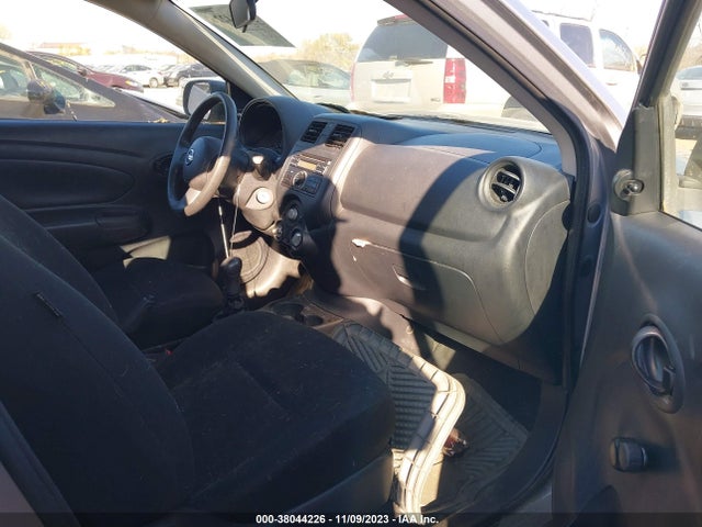 Nissan VERSA S 2014 3N1CN7AP0EL842630 Image 5