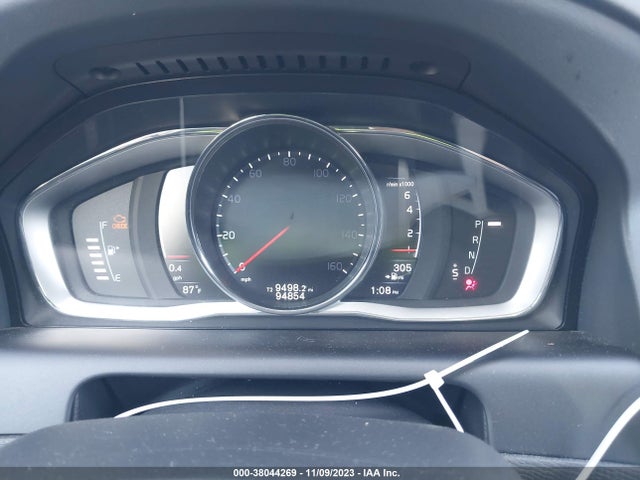 2016 VOLVO XC60 T5 DRIVE-E PREMIER VIN: YV440MDKXG2830789