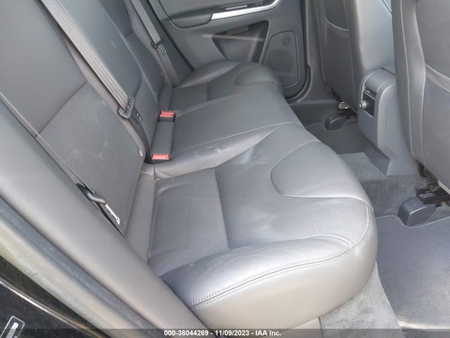 2016 VOLVO XC60 T5 DRIVE-E PREMIER VIN: YV440MDKXG2830789