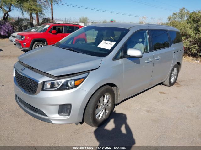 KNDMB5C13G6162726 KIA SEDONA LX