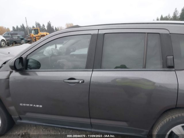 1C4NJCBA8GD641720 Jeep Compass Sport