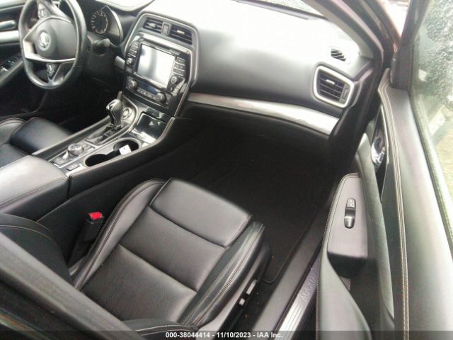 1N4AA6AP3JC380862 Nissan MAXIMA SL