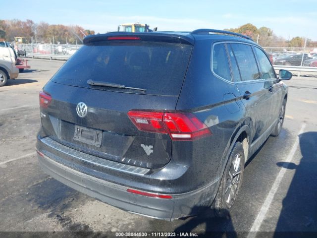2020 VOLKSWAGEN TIGUAN 3VV3B7AX3LM037090 Photo 3