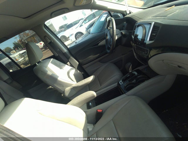 Honda Ridgeline Rtl-e 2017 5FPYK3F7XHB032476 Image 5