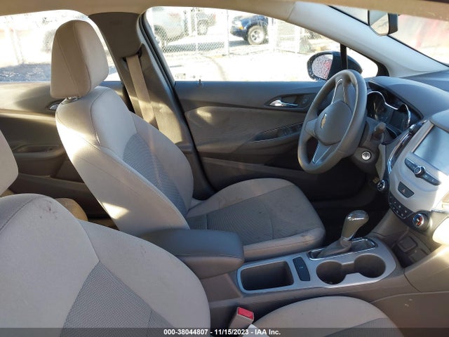 Chevrolet Cruze Ls Auto 2018 1G1BC5SM7J7128251 Image 5