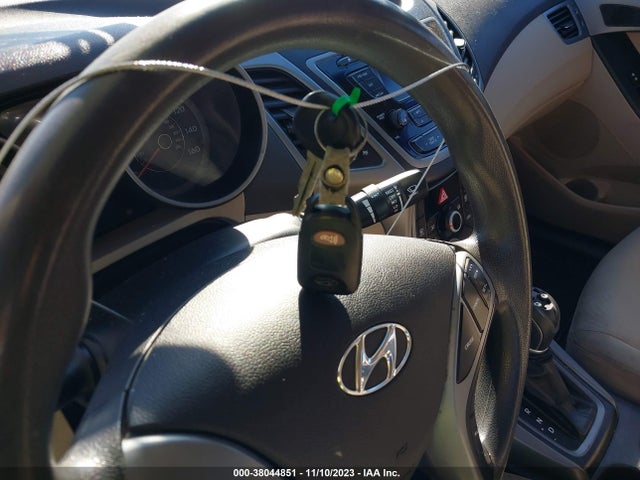 Hyundai ELANTRA SE 2016 KMHDH4AE5GU581635 Image 11