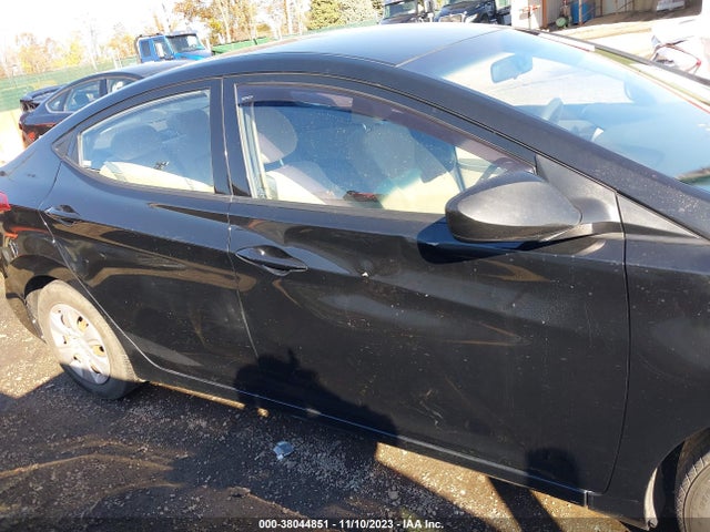 Hyundai ELANTRA SE 2016 KMHDH4AE5GU581635 Image 13