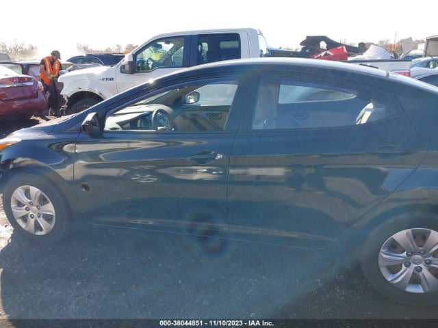 Hyundai ELANTRA SE 2016 KMHDH4AE5GU581635 Image 14