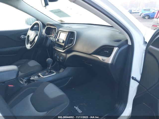 2016 JEEP CHEROKEE SPORT VIN: 1C4PJLAB9GW284135