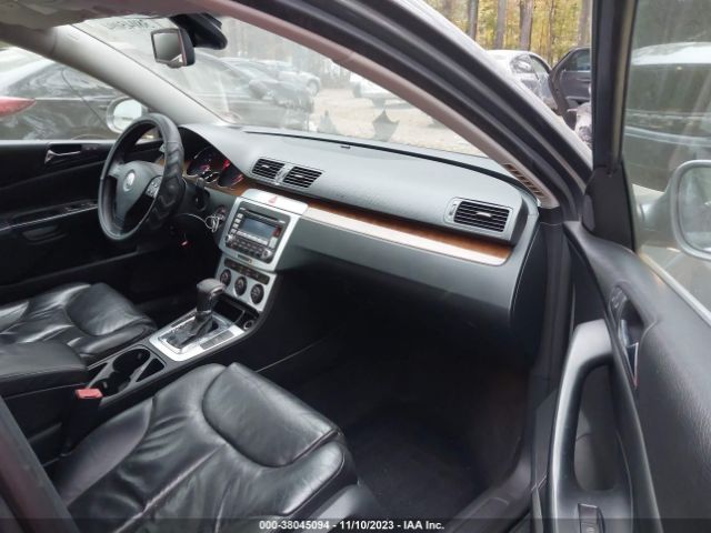 2008 VOLKSWAGEN PASSAT WVWEK73C28E144503 Photo 4