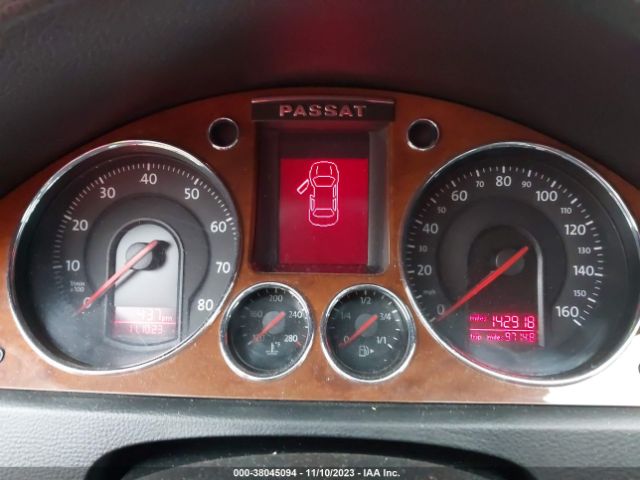2008 VOLKSWAGEN PASSAT WVWEK73C28E144503 Photo 6