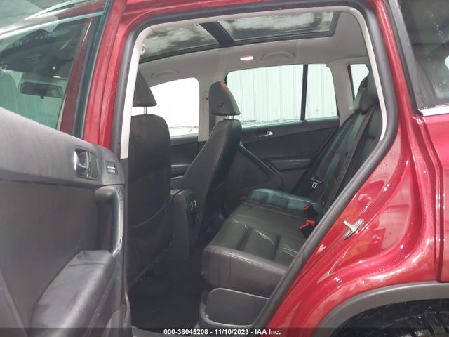 WVGBV3AXXEW050539 Volkswagen Tiguan Sel