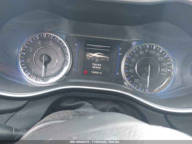 Chrysler 200 Limited 2015 1C3CCCAB4FN684556 Image 7