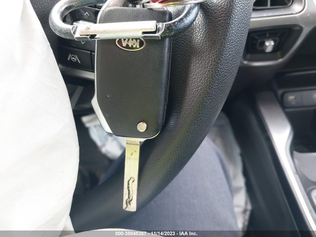 2021 KIA SORENTO LX VIN: 5XYRG4LC5MG055513